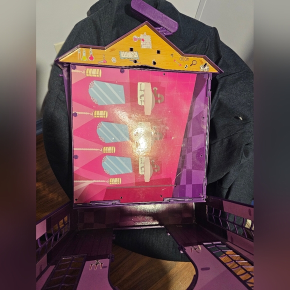 Monster High 2012 High School Play Set Incomplete Coffins Doors Stairs Stickers - Picture 5 of 11